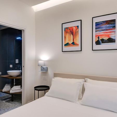 Well Suites - Piazza Dei Martiri 那不勒斯 外观 照片