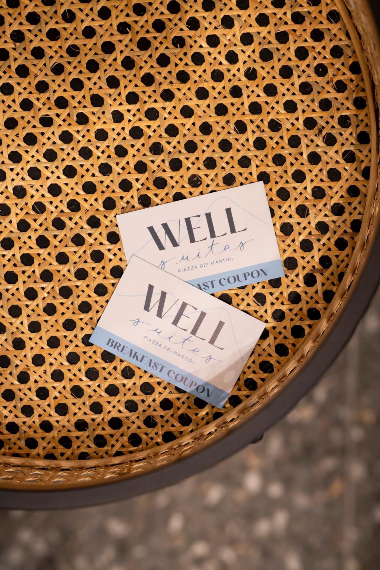 Well Suites - Piazza Dei Martiri 那不勒斯 外观 照片